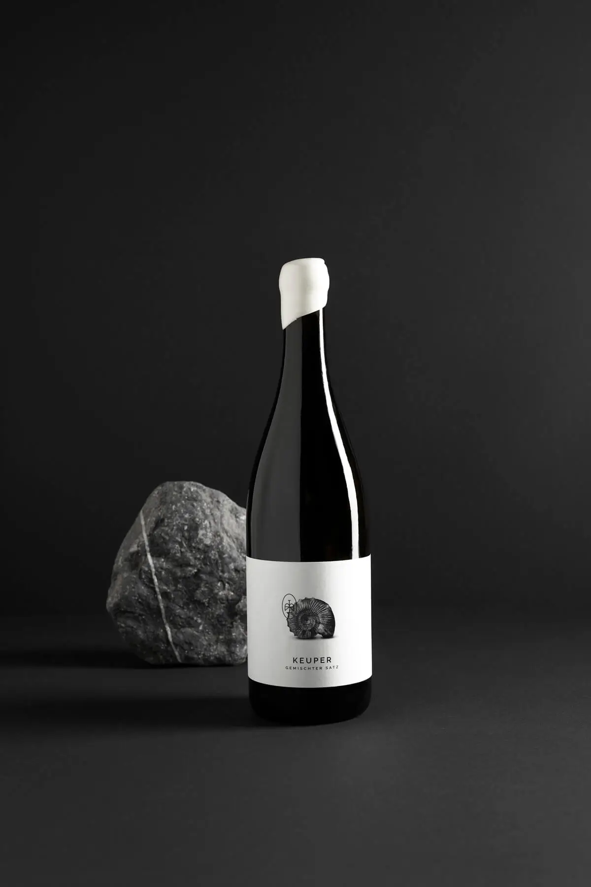 Mona-Wingerter-portfolio-grafiker-grafikdesign-freelance-art-director-kaiserslautern-wachenheim-Logo-logodesign-hbw-winery-wine-packaging-brand-bottle-design-Laura-Morgenstern-2