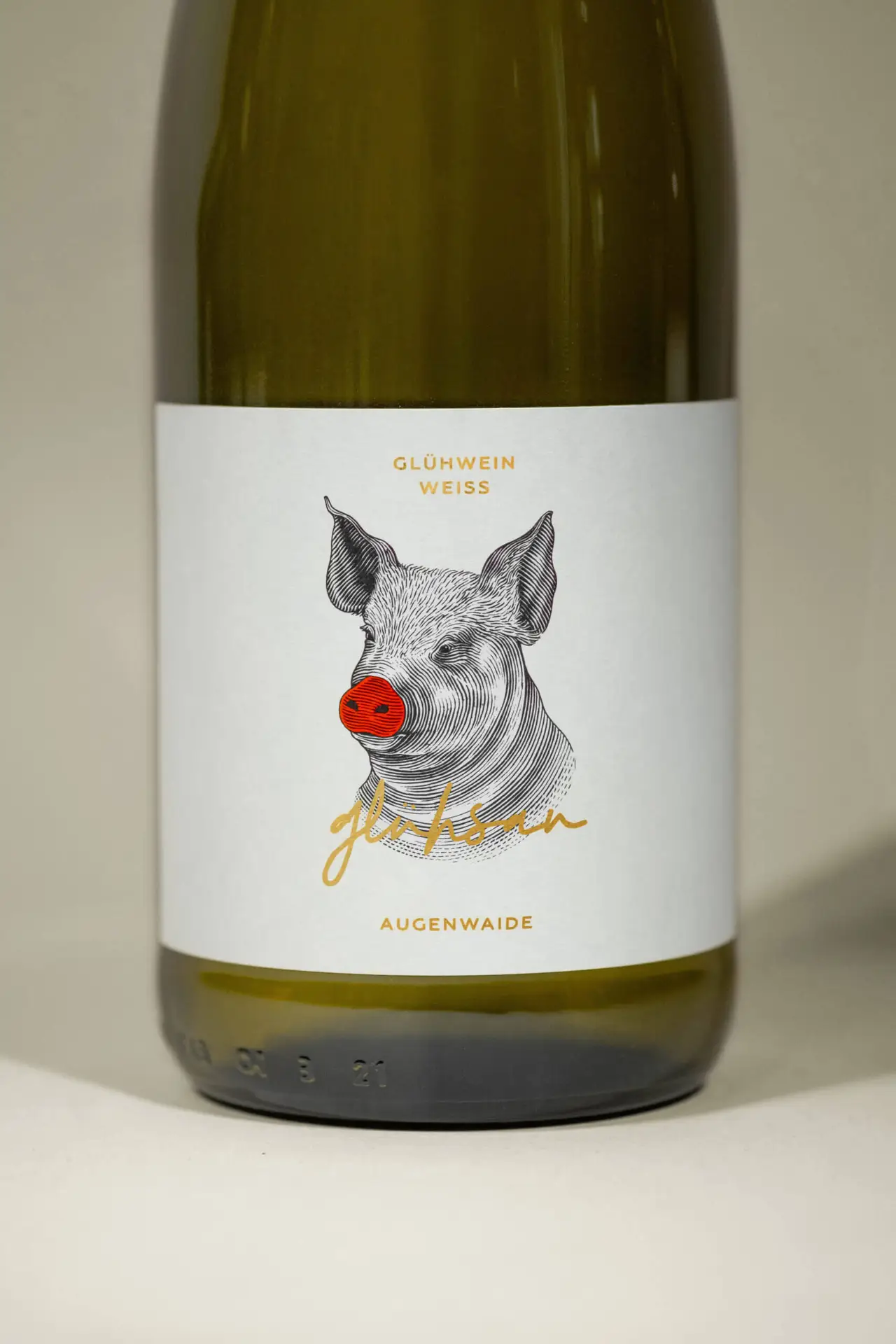 Mona-Wingerter-portfolio-grafiker-grafikdesign-wein-Wine-winebottle-mulledwine-punsch-gluehwein-packaging-label-labeldesign-logo-brand-design-Wachenheim-animal-Augenwaide-Winzerwein-Carla-Blum_6